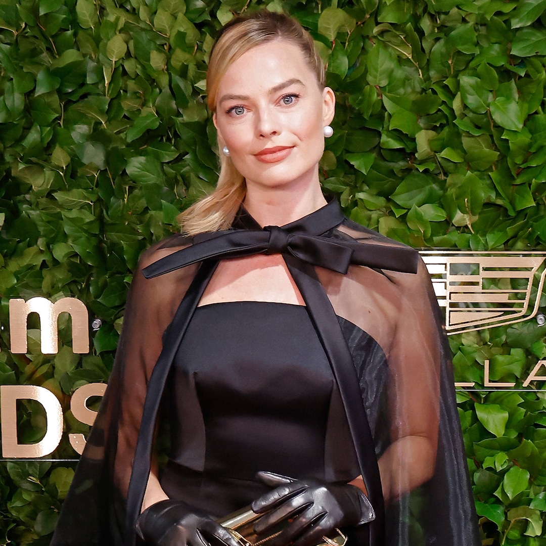 Margot Robbie Proves She’s in Barbie Mode With Doll-Inspired Look